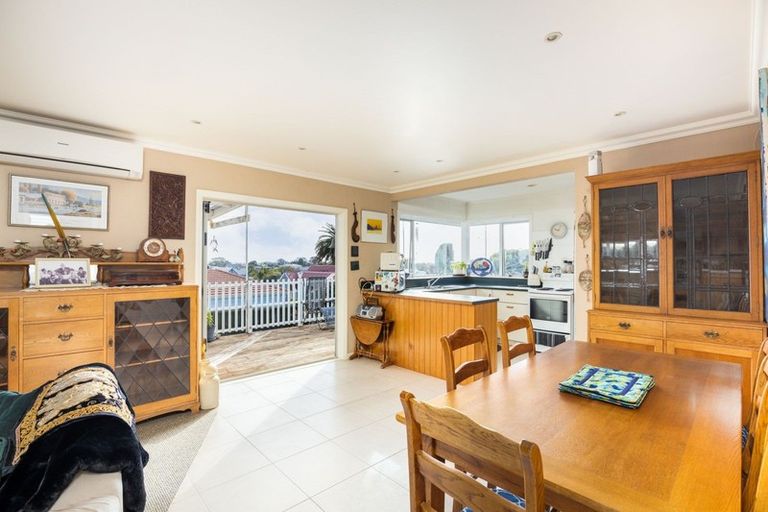 Photo of property in 8 Lismore Street, Strandon, New Plymouth, 4312
