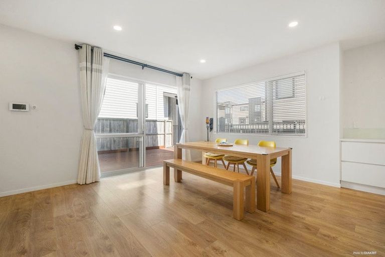 Photo of property in 20 Pennant Street, Long Bay, Auckland, 0630