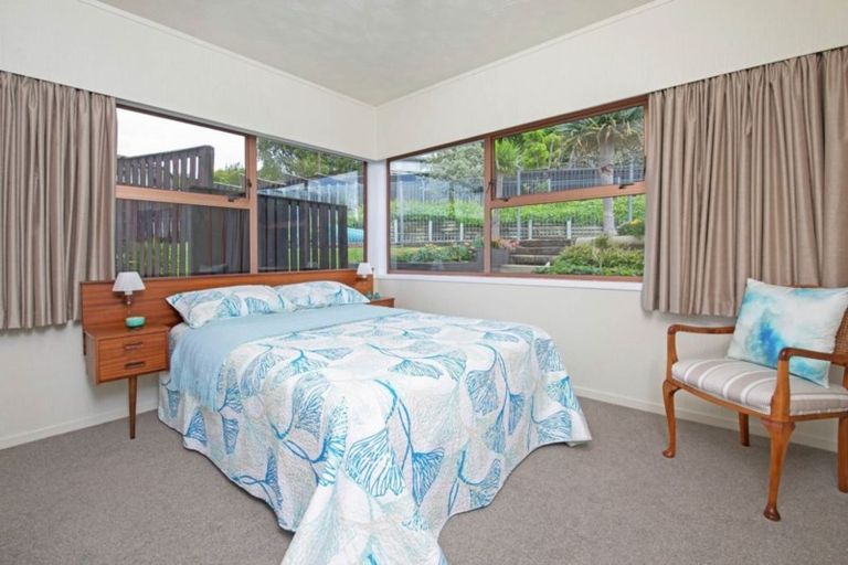 Photo of property in 36 Haseler Crescent, Howick, Auckland, 2014