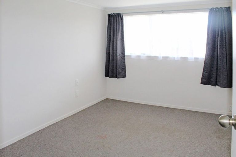 Photo of property in 2 Seaforth Avenue, Milson, Palmerston North, 4414