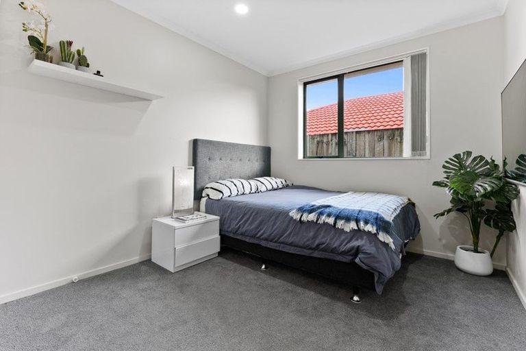 Photo of property in 4 Kumar Place, The Gardens, Auckland, 2105