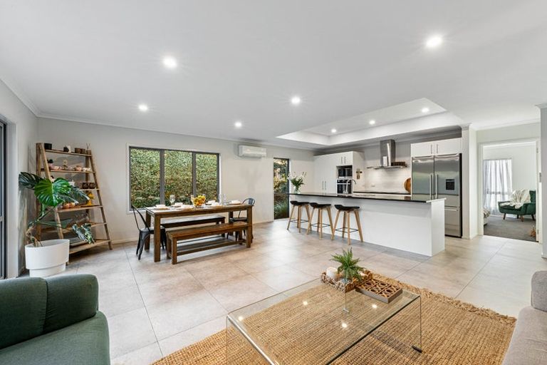 Photo of property in 14 Will Street, Huapai, Kumeu, 0810