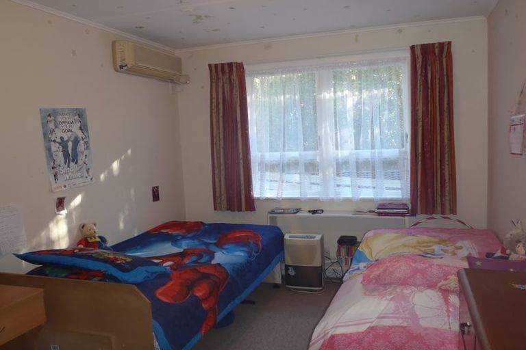 Photo of property in 69 Rangituhi Crescent, Takapuwahia, Porirua, 5022