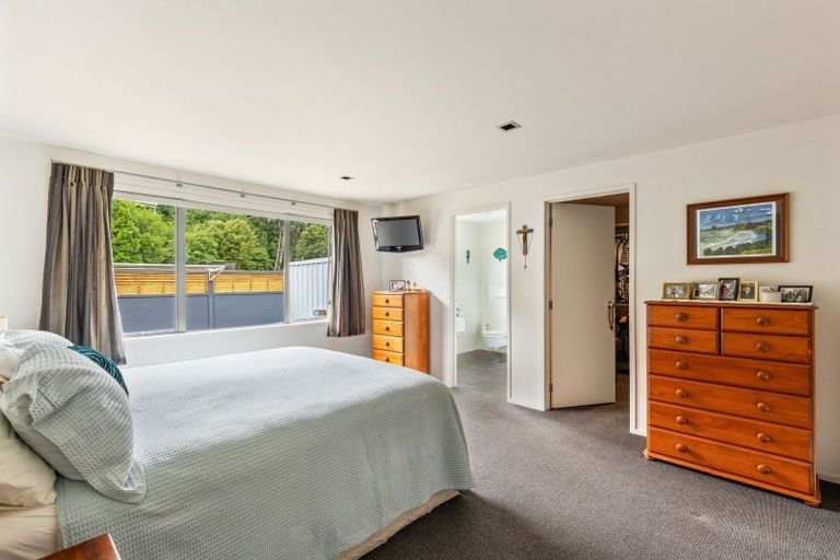 Photo of property in 58d Gilbert Street, New Plymouth, 4310