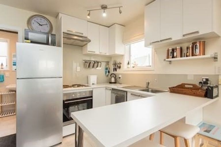 Photo of property in 4/88 Hawke Street, New Brighton, Christchurch, 8083