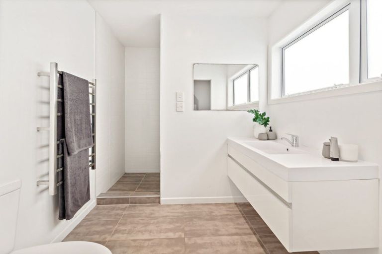 Photo of property in 21a Campbell Road, Mount Maunganui, 3116