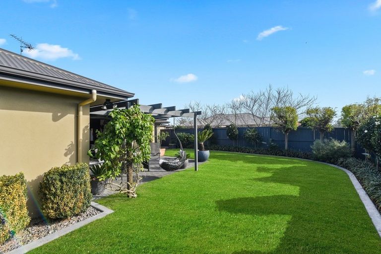 Photo of property in 2 Acton Vale, Rototuna North, Hamilton, 3210