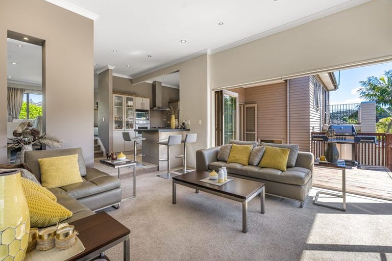 Photo of property in 117a Glendhu Road, Bayview, Auckland, 0629