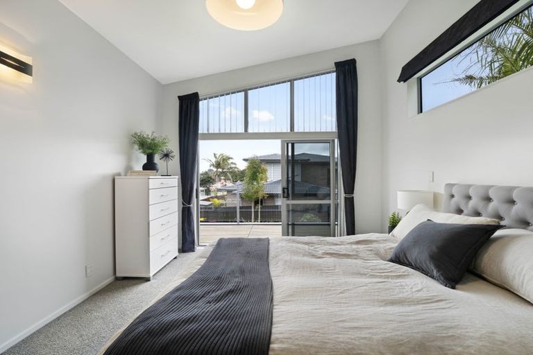Photo of property in 9 Saint Maroun Rise, The Gardens, Auckland, 2105