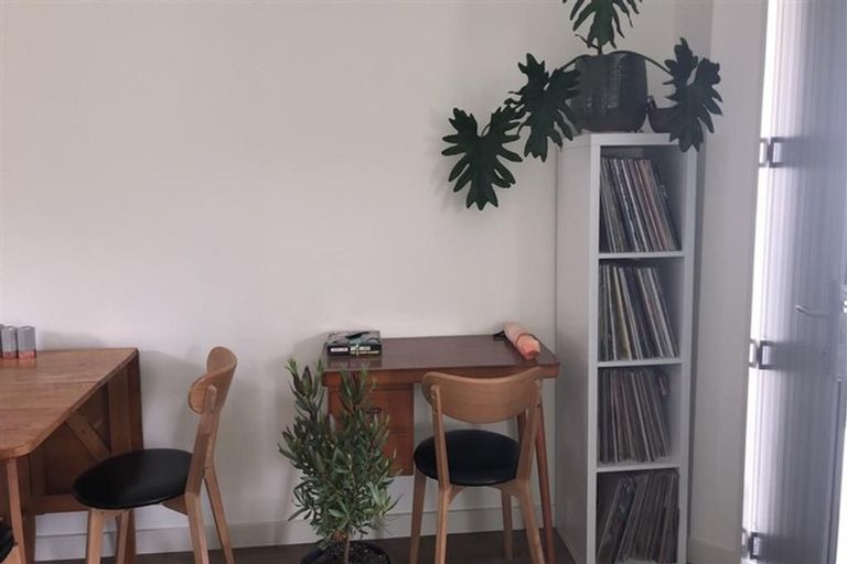 Photo of property in 4/21 Luxford Street, Berhampore, Wellington, 6023