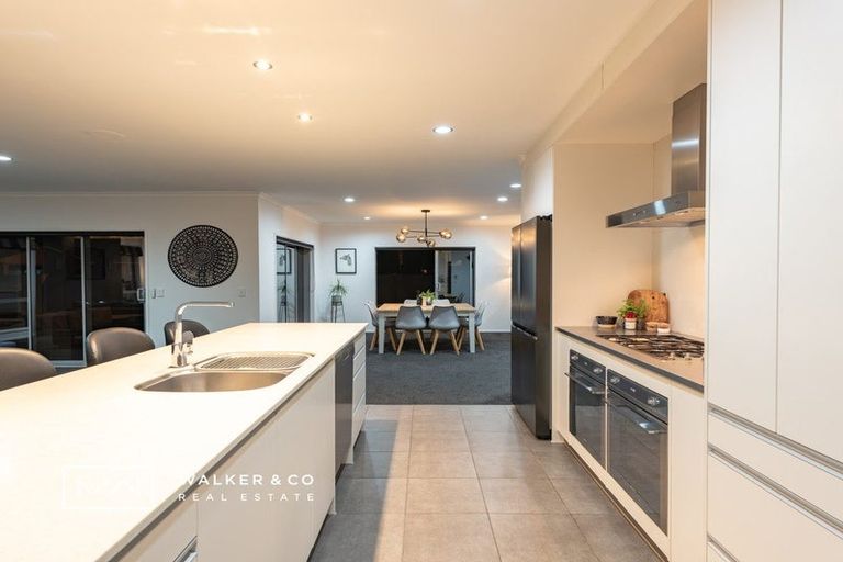 Photo of property in 15 Brentwood Street, Trentham, Upper Hutt, 5018