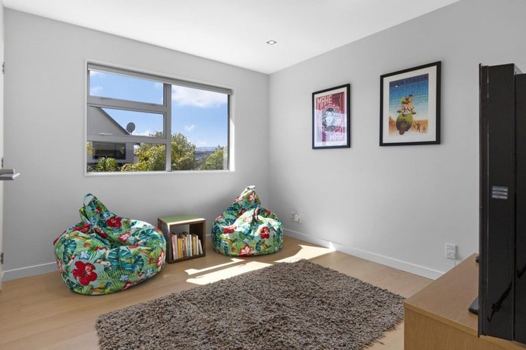 Photo of property in 9 Endeavour Drive, Whitby, Porirua, 5024