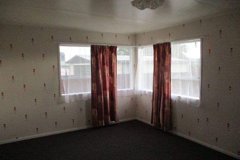 Photo of property in 33 Power Street, Levin, 5510
