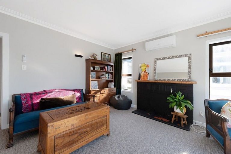 Photo of property in 8 Khyber Road, Seatoun, Wellington, 6022