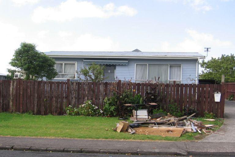 Photo of property in 2a Bamboo Grove, Kelston, Auckland, 0602