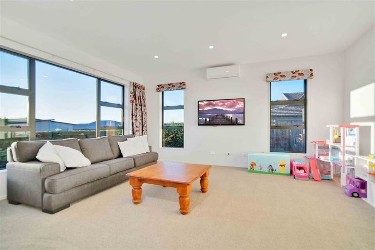 Photo of property in 28 Kaiawa Street, Beachlands, Auckland, 2018