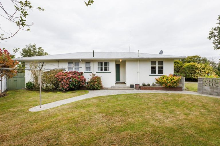 Photo of property in 4 Duna Place, Takaro, Palmerston North, 4412