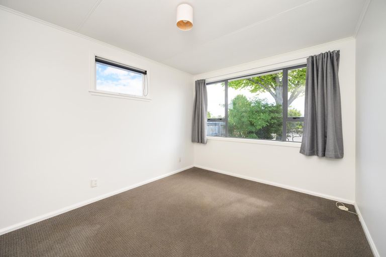 Photo of property in 12 Conway Place, Terrace End, Palmerston North, 4410