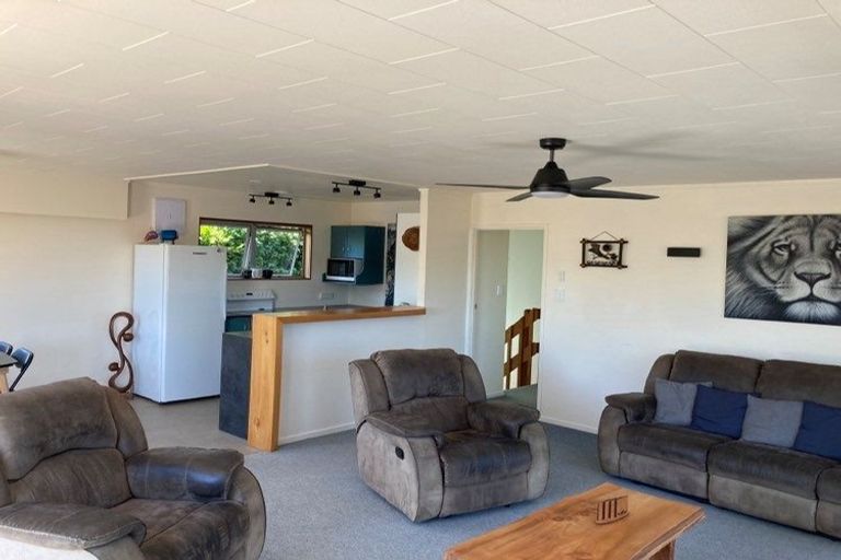 Photo of property in 15 Shearwater Street, One Tree Point, 0118