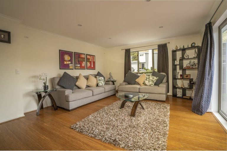 Photo of property in 29 Erlestoke Crescent, Churton Park, Wellington, 6037