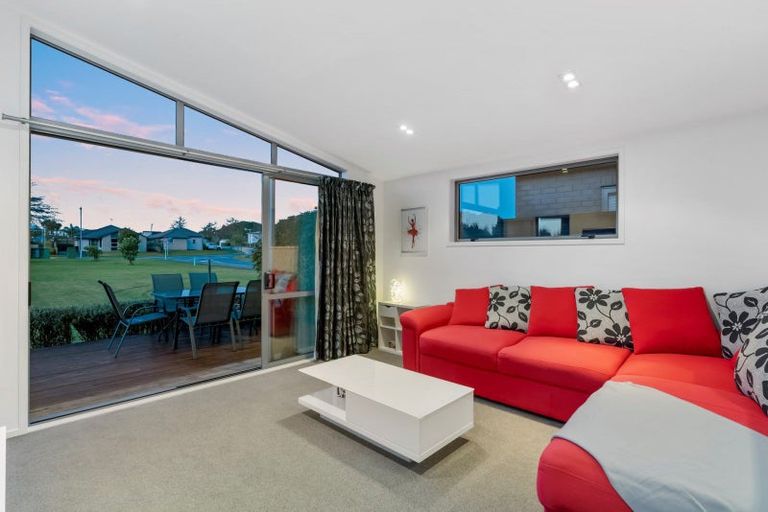 Photo of property in 14 Scoria Close, Pyes Pa, Tauranga, 3112