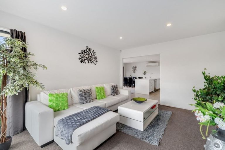 Photo of property in 23 Little Oaks Drive, Yaldhurst, Christchurch, 8042