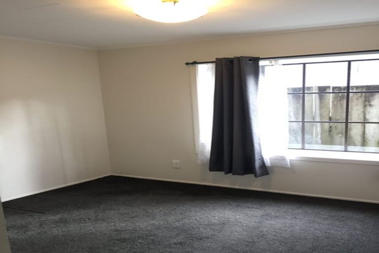 Photo of property in 351 Main Road, Huapai, Kumeu, 0810