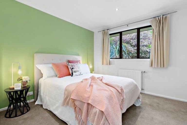 Photo of property in 28 Quill Street, Lake Hayes, Queenstown, 9304