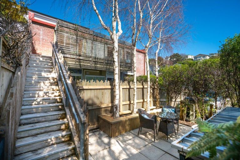 Photo of property in 1b Manley Terrace, Newtown, Wellington, 6021