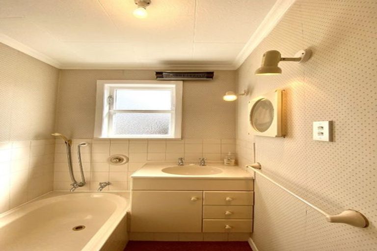 Photo of property in 6 York Avenue, Heretaunga, Upper Hutt, 5018