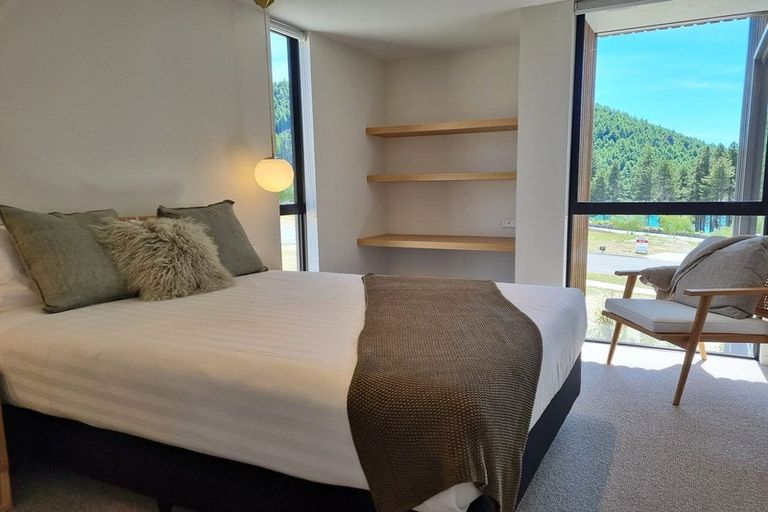 Photo of property in 18 Station Bay Rise, Lake Tekapo, 7999