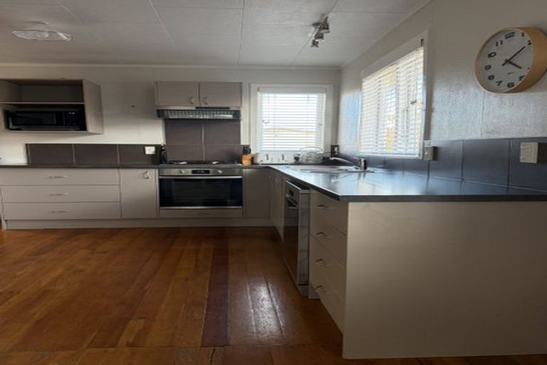 Photo of property in 100 Studholme Street, Morrinsville, 3300