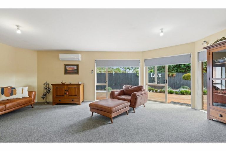 Photo of property in 3 Magnolia Lane, St Albans, Christchurch, 8052