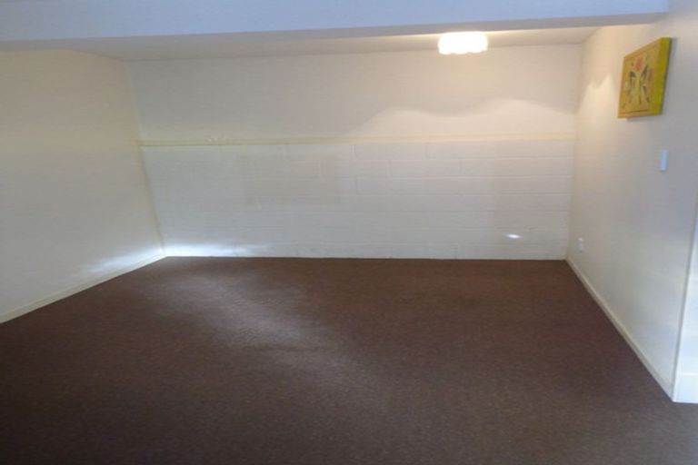 Photo of property in 18 Pomaria Road, Henderson, Auckland, 0610