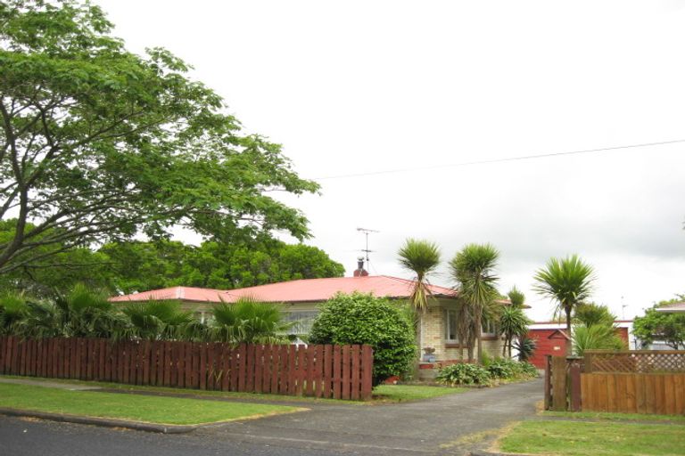 Photo of property in 62 Dublin Street, Pukekohe, 2120