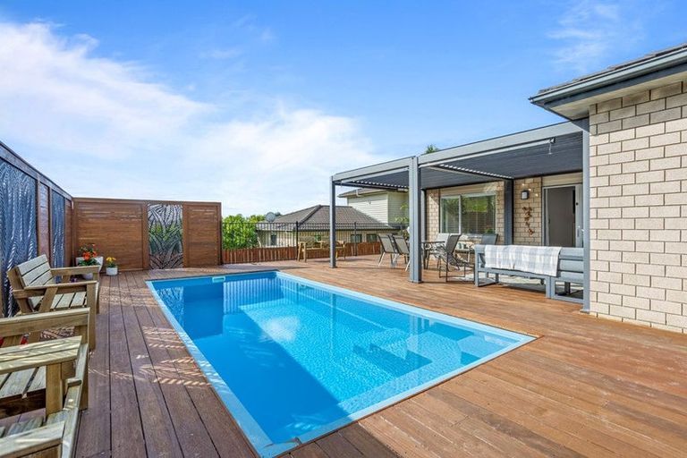 Photo of property in 32 Rishworth Avenue, Stanmore Bay, Whangaparaoa, 0932
