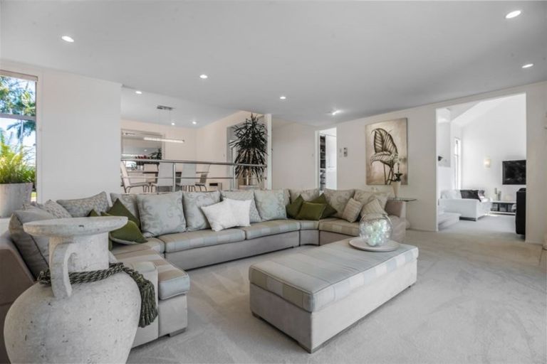 Photo of property in 7 Gigi Place, Conifer Grove, Takanini, 2112