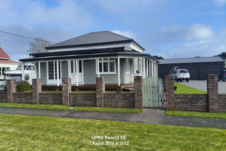 Photo of property in 91 Queen Street, Waitara, 4320