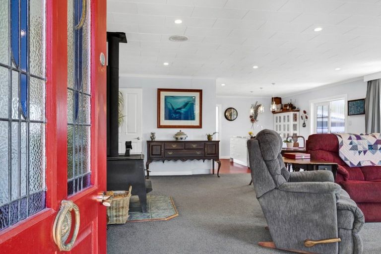 Photo of property in 30 Kahikatea Street, Inglewood, 4330