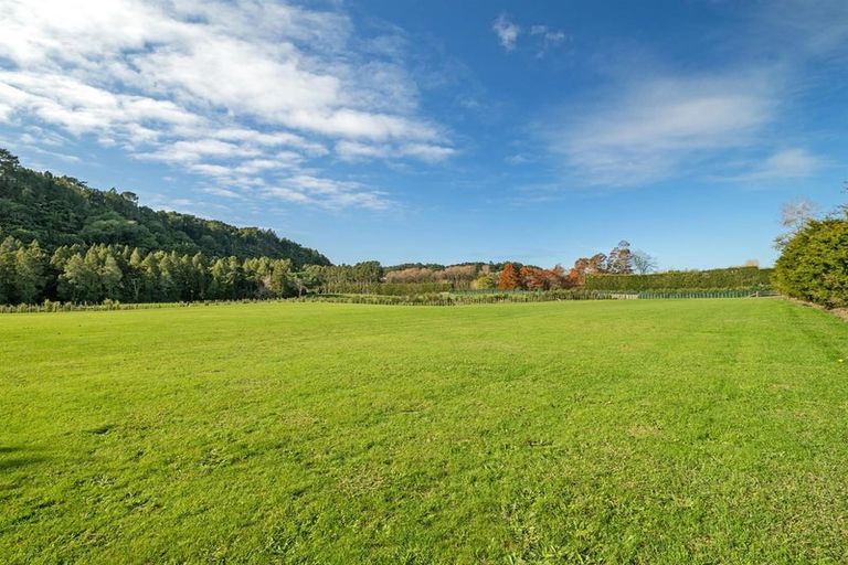 Photo of property in 30 Sunnyside Road, Coatesville, 0793