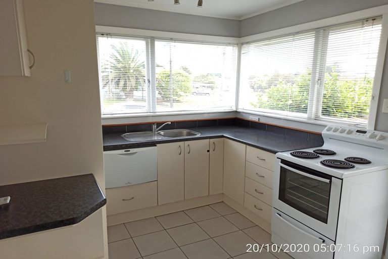 Photo of property in 1/67 Dale Crescent, Pakuranga, Auckland, 2010