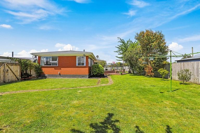 Photo of property in 21 Fenruss Street, Fairy Springs, Rotorua, 3015