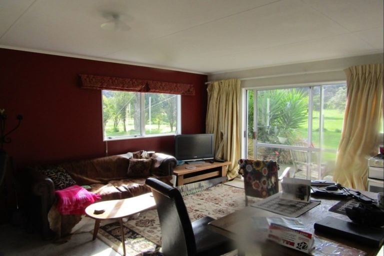 Photo of property in 635 Whakatomotomo Road, Pirinoa, Featherston, 5772