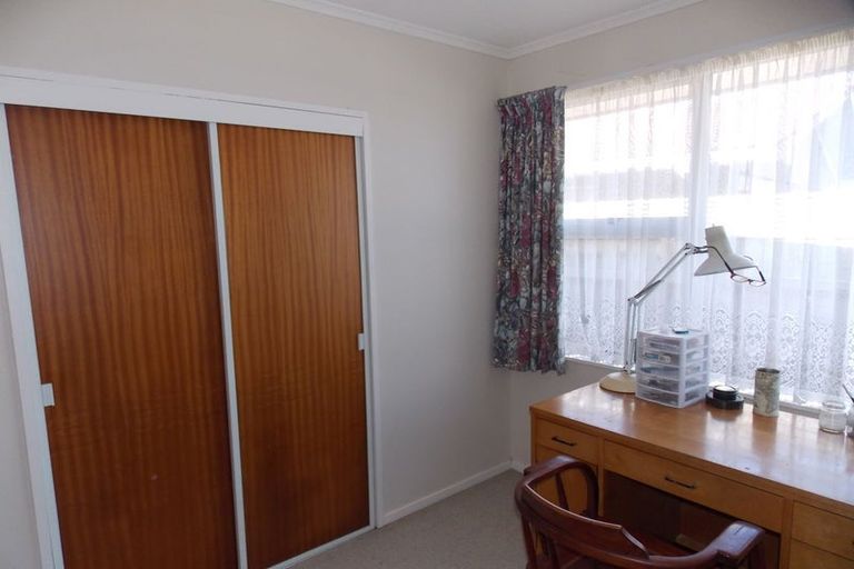 Photo of property in 14a Terry Crescent, Milson, Palmerston North, 4414