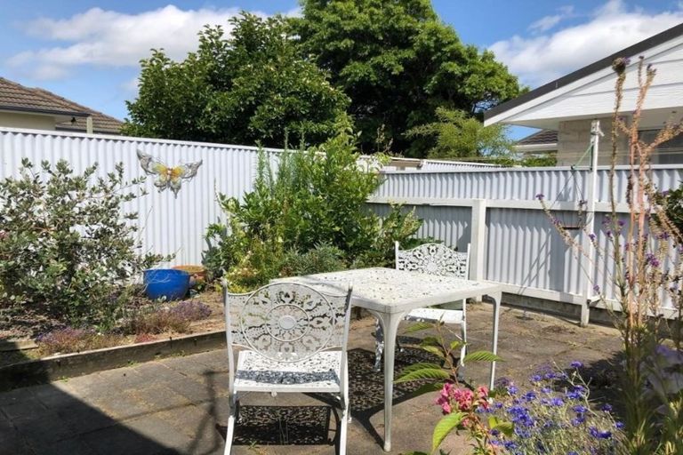 Photo of property in 572 Queen Street East, Levin, 5510