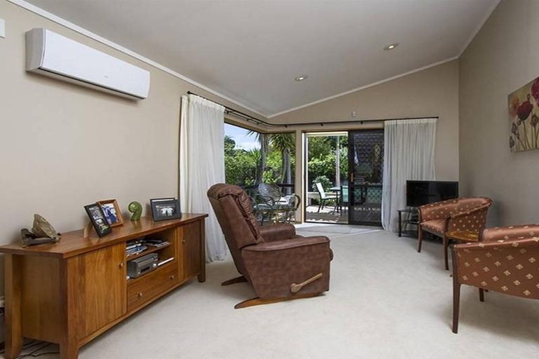 Photo of property in 1/7 Eban Avenue, Hillcrest, Auckland, 0627