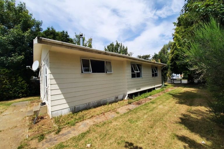 Photo of property in 16 Halsey Street, Clinton, 9534