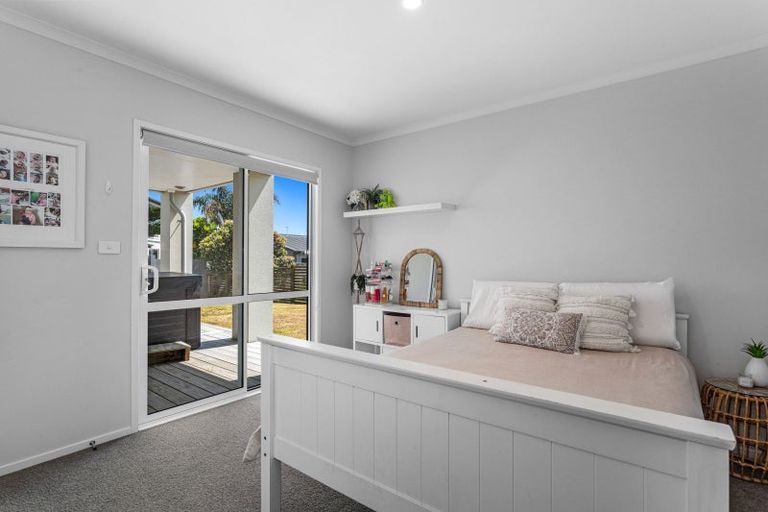 Photo of property in 24 Ocean View Road, Coastlands, Whakatane, 3120