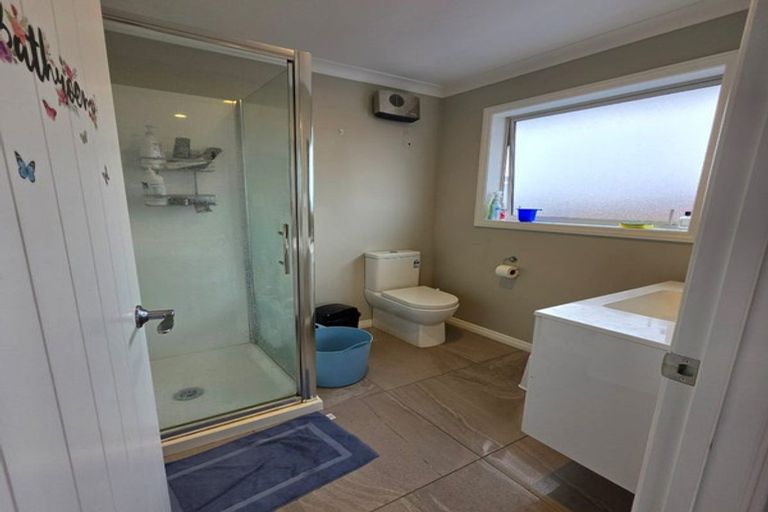 Photo of property in 73 Kippenberger Avenue, Rangiora, 7400