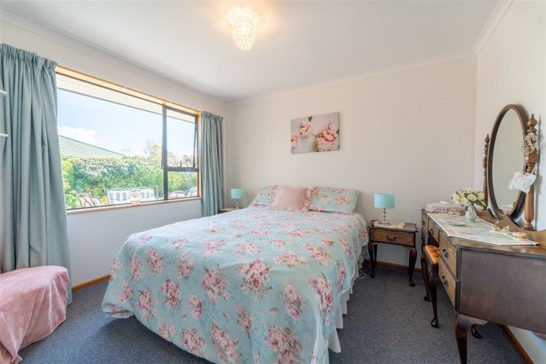 Photo of property in 2 Hannah Place, Holmes Hill, Oamaru, 9401